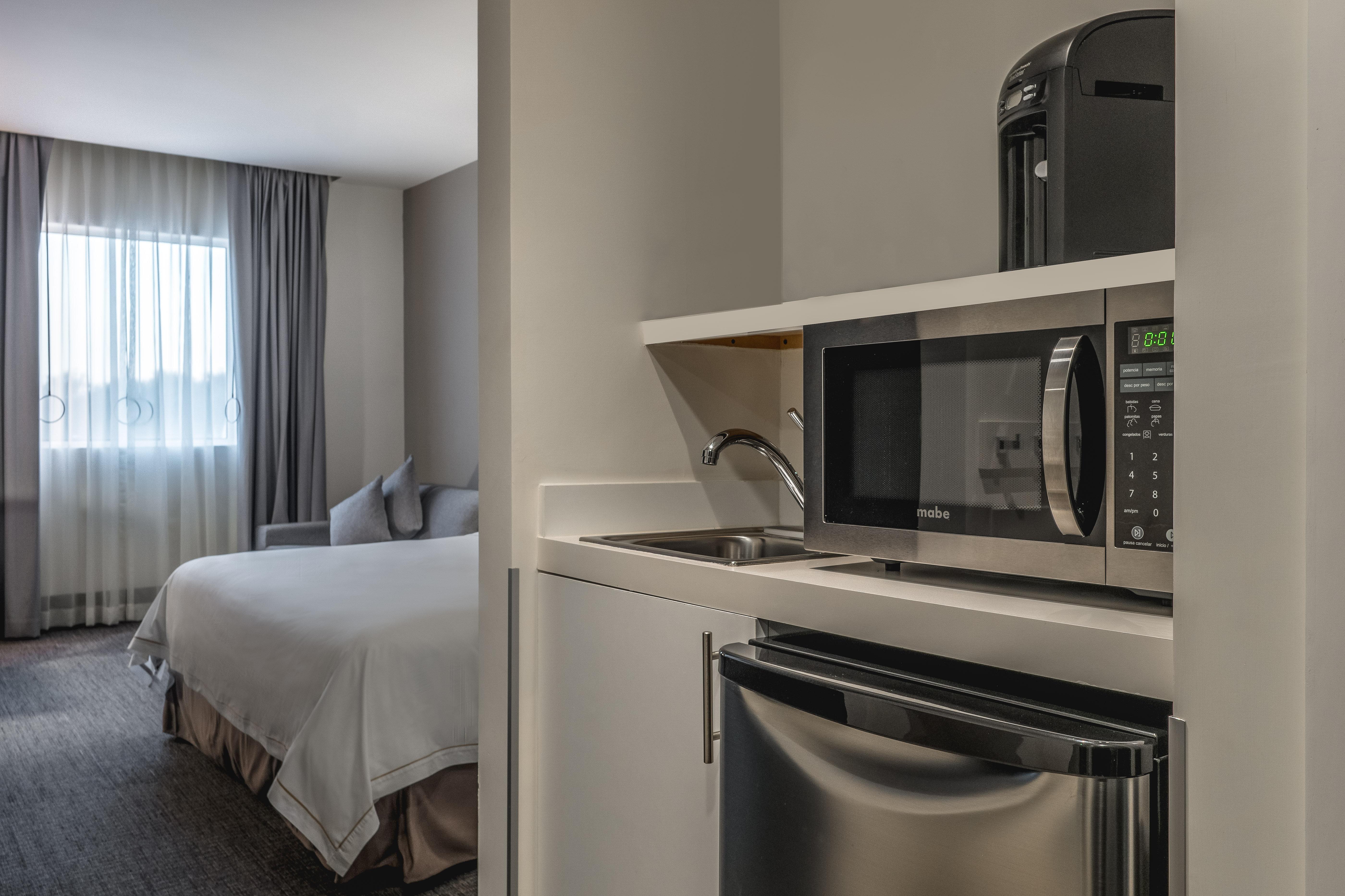 Holiday Inn Express & Suites Silao Aeropuerto Terminal By Ihg Экстерьер фото