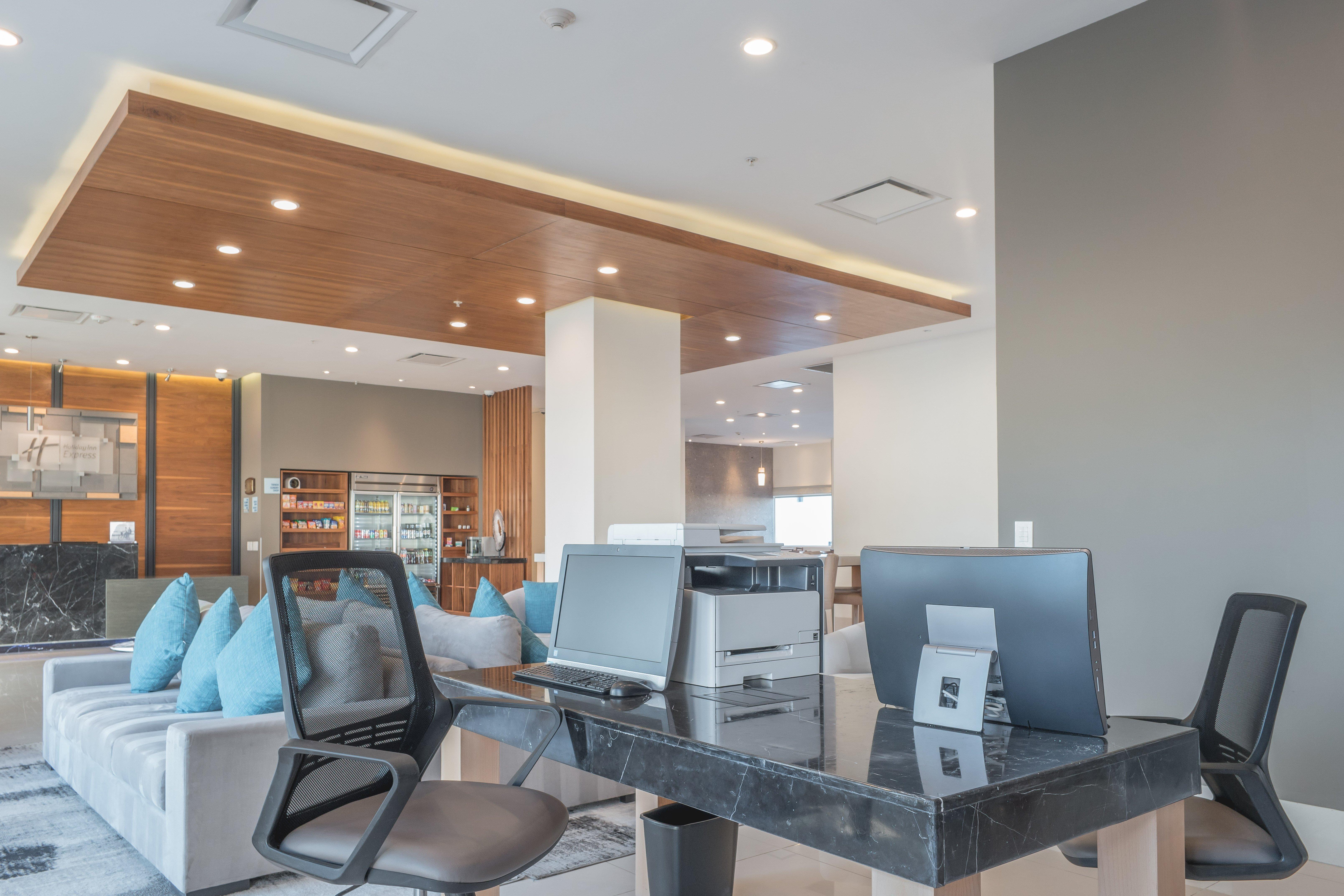 Holiday Inn Express & Suites Silao Aeropuerto Terminal By Ihg Экстерьер фото