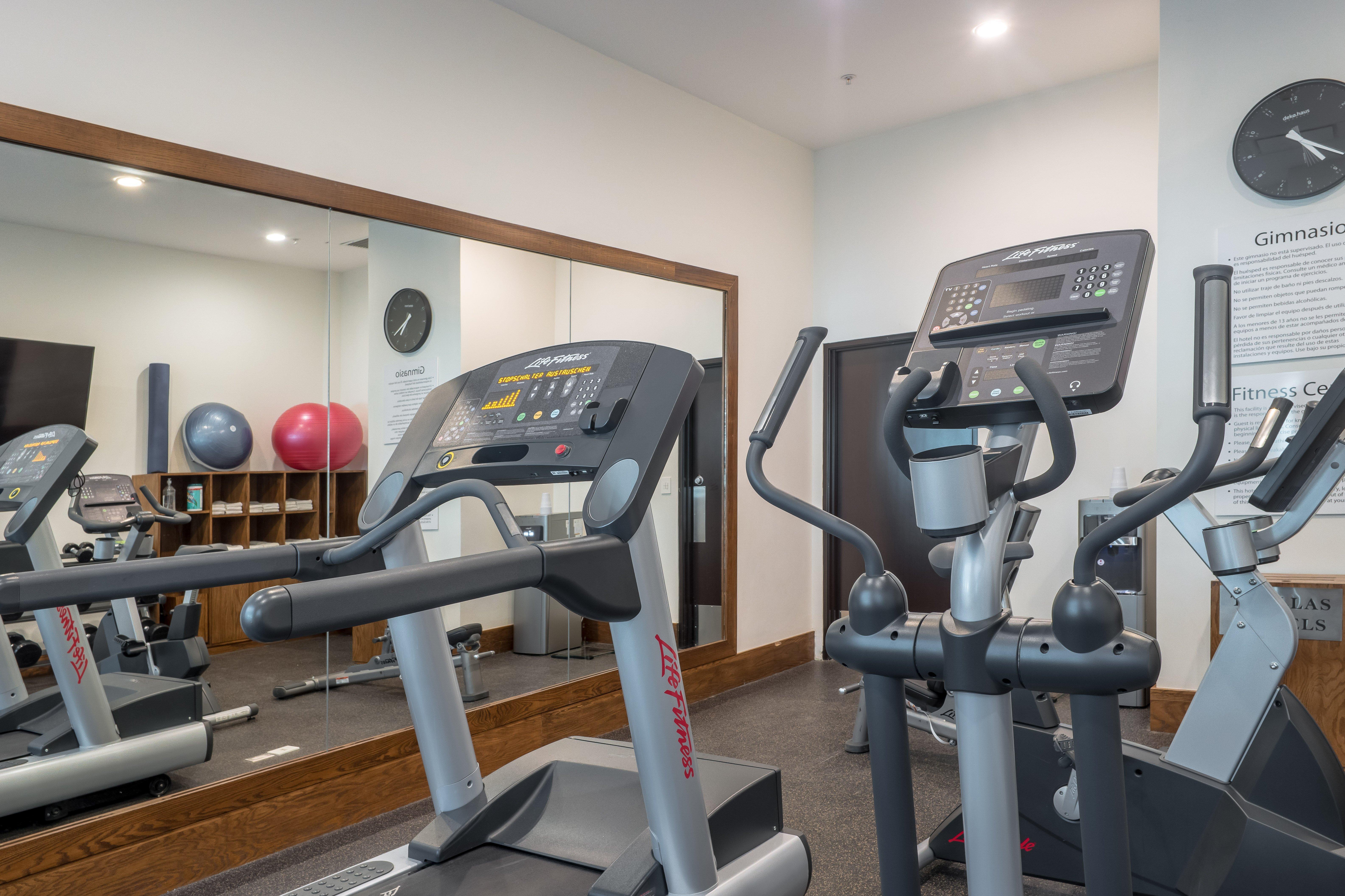 Holiday Inn Express & Suites Silao Aeropuerto Terminal By Ihg Экстерьер фото