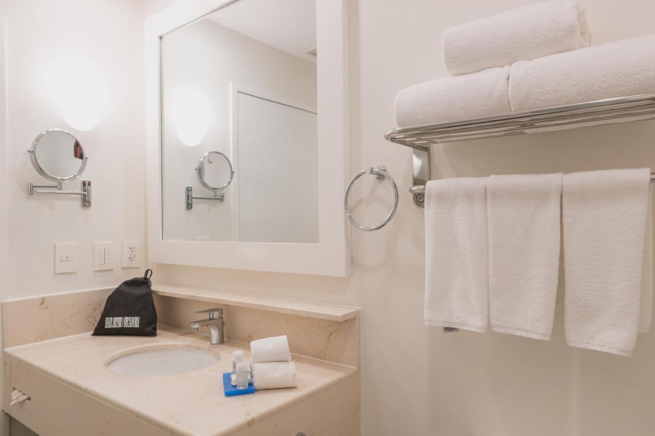 Holiday Inn Express & Suites Silao Aeropuerto Terminal By Ihg Экстерьер фото